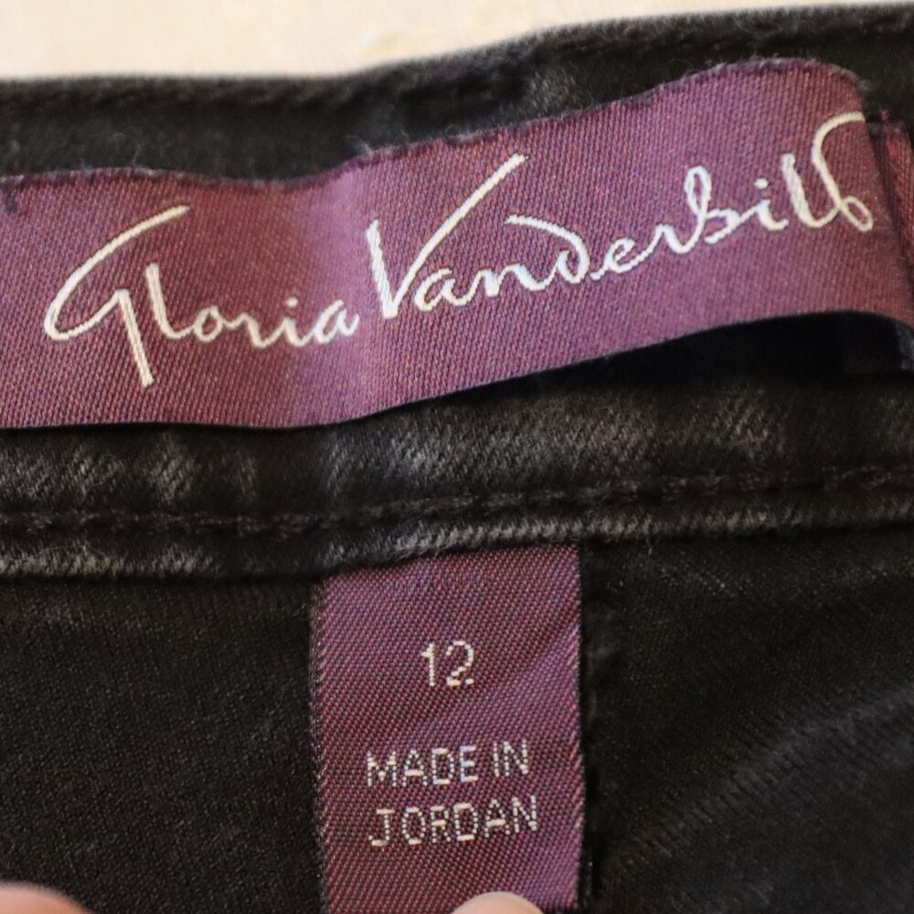 Gloria Vanderbilt Amanda Harvest Rose Black Floral Embroidered Jeans 12 Short - Picture 2 of 16